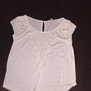 White American Eagle shirt